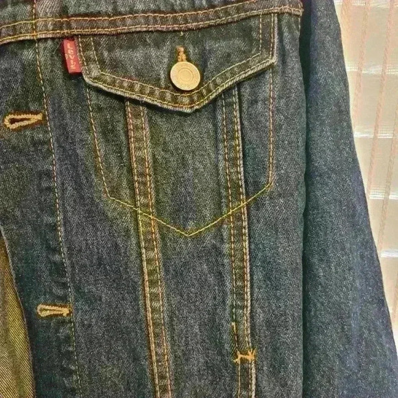 NWOT, Girl or boy Vintage Levi Denim jacket Kids size 10-12. $28 - Picture 3 of 4